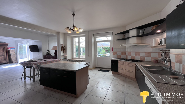 Ma-Cabane - Vente Maison Mortagne-sur-Gironde, 322 m²