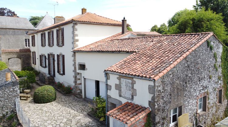 Ma-Cabane - Vente Maison Mortagne-sur-Sèvre, 191 m²