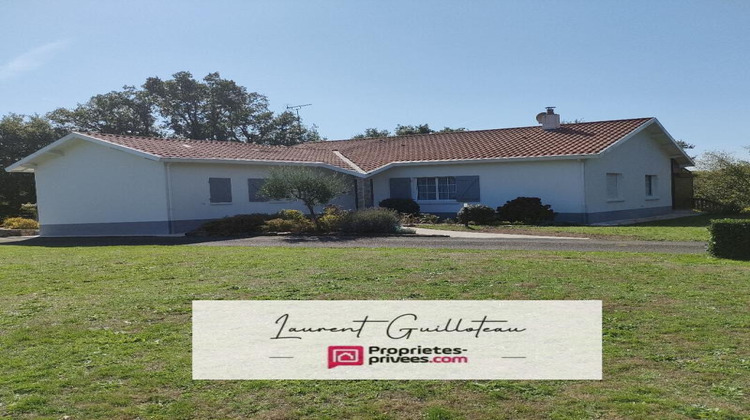 Ma-Cabane - Vente Maison MORTAGNE SUR SEVRE, 177 m²