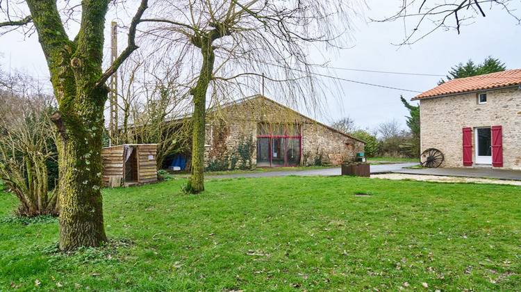 Ma-Cabane - Vente Maison MORTAGNE SUR SEVRE, 163 m²
