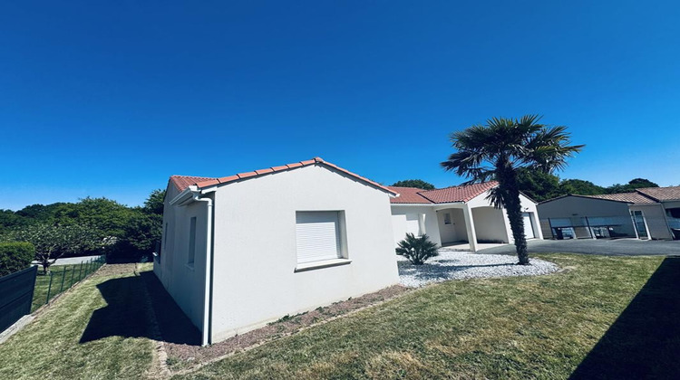 Ma-Cabane - Vente Maison MORTAGNE SUR SEVRE, 198 m²