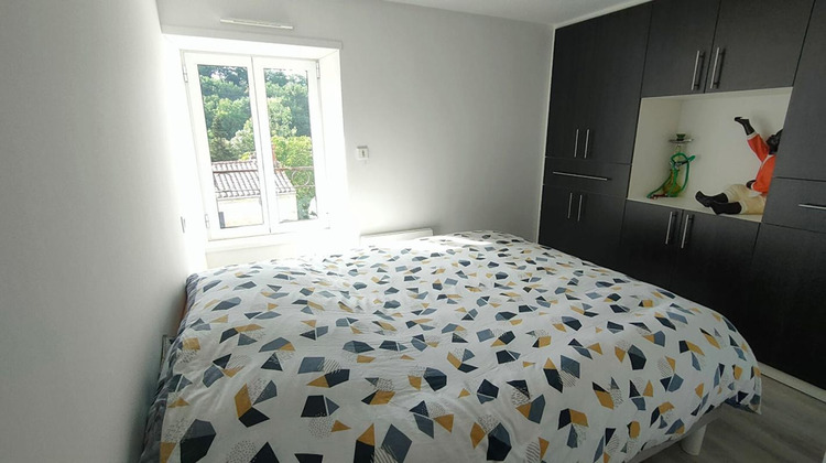 Ma-Cabane - Vente Maison MORTAGNE SUR SEVRE, 76 m²