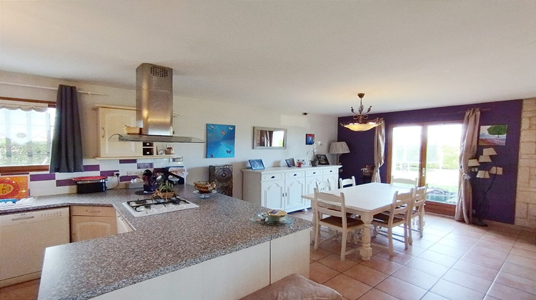 Ma-Cabane - Vente Maison MOULIETS-ET-VILLEMARTIN, 107 m²