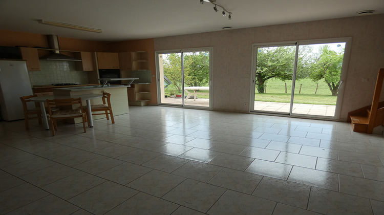 Ma-Cabane - Vente Maison MOULINS-SUR-YEVRE, 170 m²