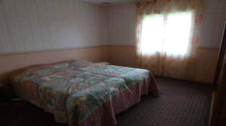 Ma-Cabane - Vente Maison MOULINS-SUR-YEVRE, 170 m²