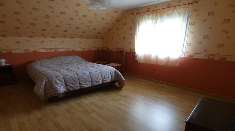 Ma-Cabane - Vente Maison MOULINS-SUR-YEVRE, 170 m²