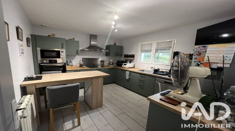 Ma-Cabane - Vente Maison Moussac, 100 m²