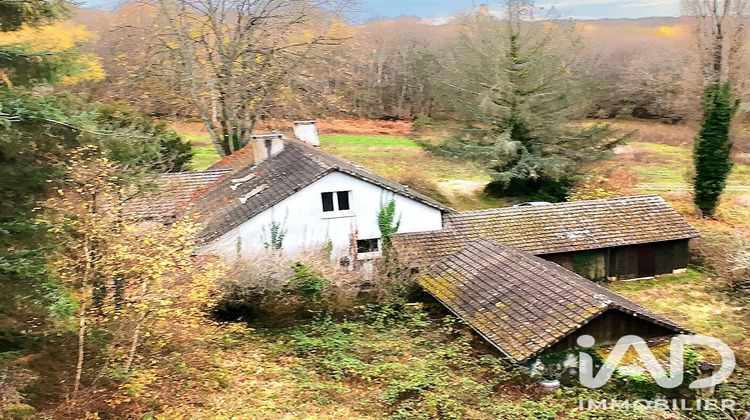 Ma-Cabane - Vente Maison Moutiers-en-Puisaye, 131 m²