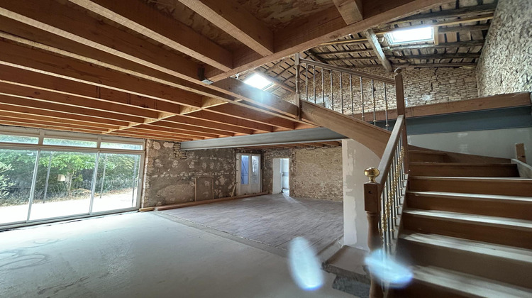 Ma-Cabane - Vente Maison Mouton, 188 m²