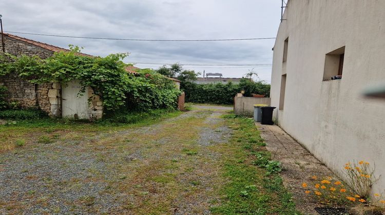 Ma-Cabane - Vente Maison NALLIERS, 150 m²