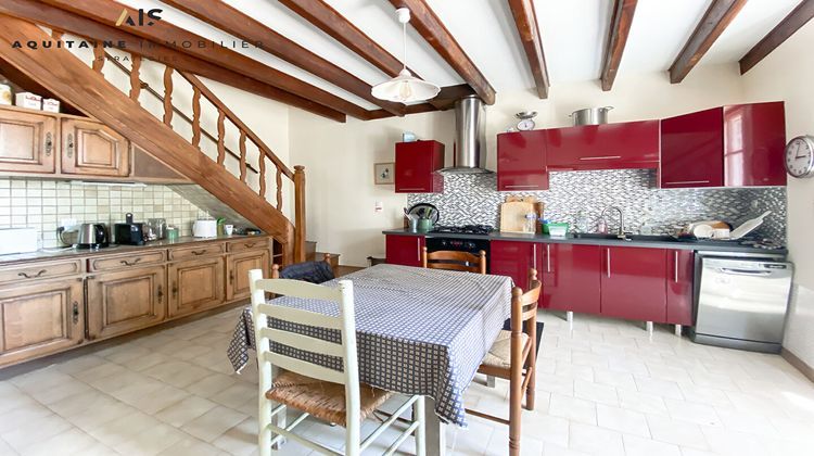 Ma-Cabane - Vente Maison NANTEUIL-EN-VALLEE, 218 m²