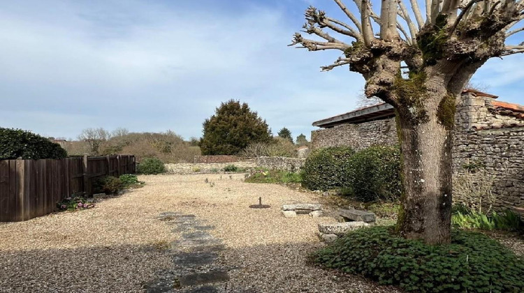 Ma-Cabane - Vente Maison NANTEUIL EN VALLEE, 105 m²