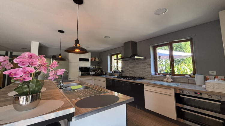 Ma-Cabane - Vente Maison NANTEUIL EN VALLEE, 97 m²