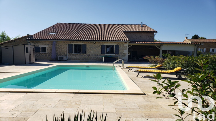 Ma-Cabane - Vente Maison Nanteuil-en-Vallée, 338 m²