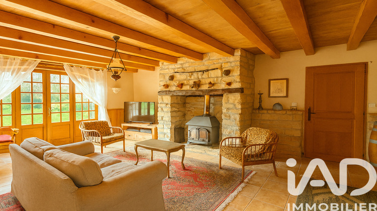 Ma-Cabane - Vente Maison Nanteuil-en-Vallée, 97 m²