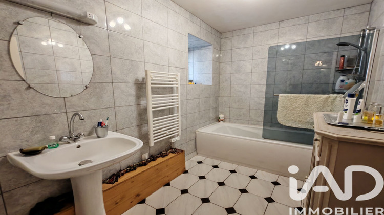 Ma-Cabane - Vente Maison Nanteuil-en-Vallée, 97 m²