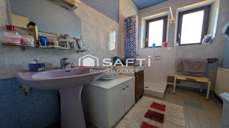 Ma-Cabane - Vente Maison Nanteuil-en-Vallee, 188 m²