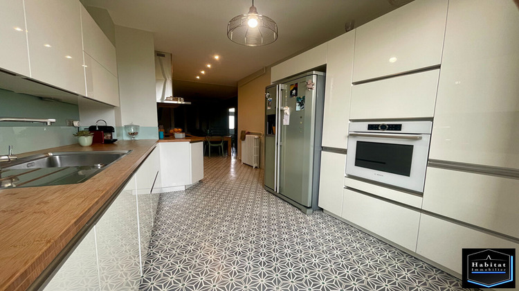 Ma-Cabane - Vente Maison NANTEUIL-LE-HAUDOUIN, 218 m²