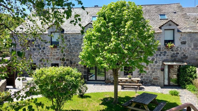 Ma-Cabane - Vente Maison NASBINALS, 270 m²