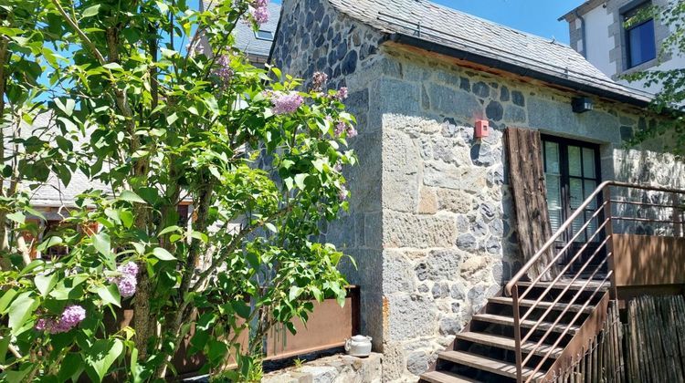 Ma-Cabane - Vente Maison NASBINALS, 270 m²