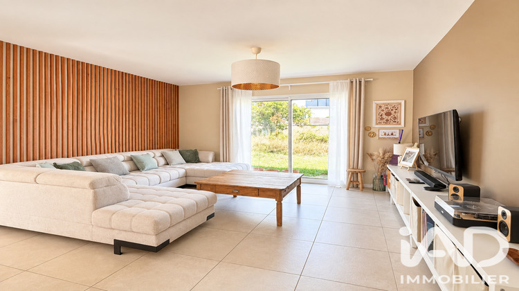 Ma-Cabane - Vente Maison Nazelles-Négron, 195 m²