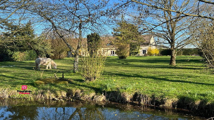 Ma-Cabane - Vente Maison NEAUPHE SOUS ESSAI, 220 m²