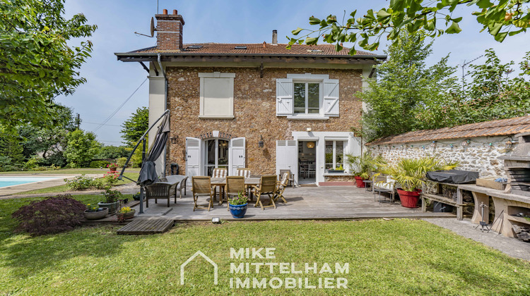 Ma-Cabane - Vente Maison Neauphle-le-Château, 238 m²