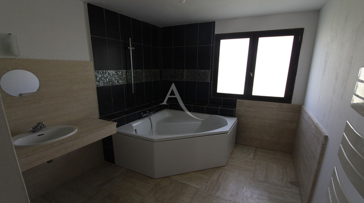 Ma-Cabane - Vente Maison NEGREPELISSE, 153 m²