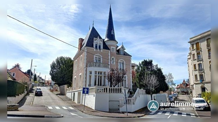 Ma-Cabane - Vente Maison Néris-les-Bains, 285 m²