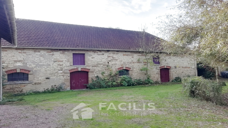 Ma-Cabane - Vente Maison Nérondes, 230 m²