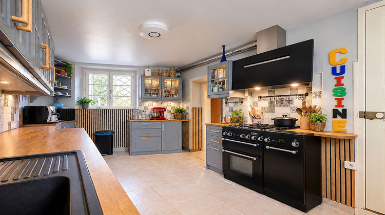 Ma-Cabane - Vente Maison NESLES-LA-VALLEE, 185 m²