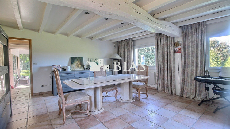 Ma-Cabane - Vente Maison Neufchâtel-en-Bray, 220 m²