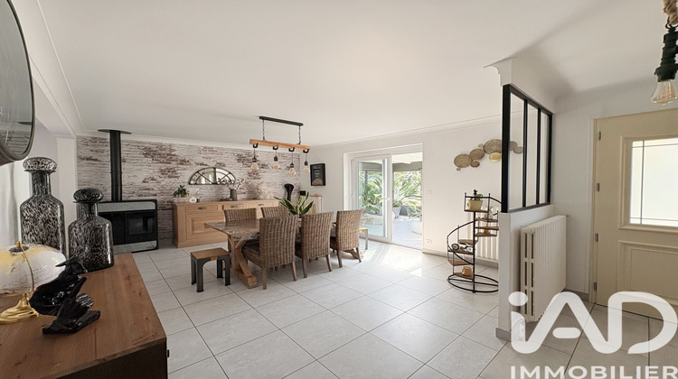 Ma-Cabane - Vente Maison Neuille, 157 m²