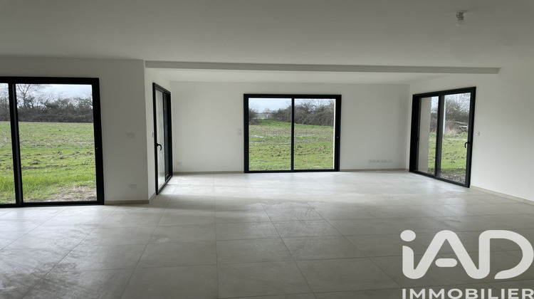 Ma-Cabane - Vente Maison Neuillé-Pont-Pierre, 136 m²