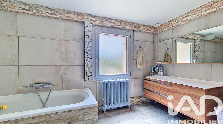 Ma-Cabane - Vente Maison Neuilly-le-Réal, 119 m²