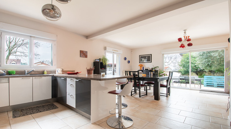 Ma-Cabane - Vente Maison NEUILLY-PLAISANCE, 160 m²