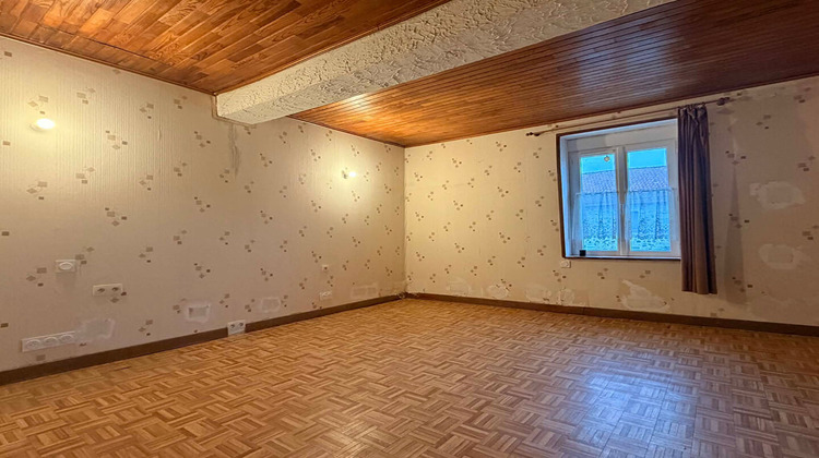 Ma-Cabane - Vente Maison NEUILLY-SAINT-FRONT, 115 m²