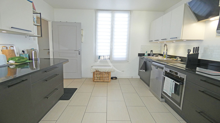 Ma-Cabane - Vente Maison NEUILLY-SUR-MARNE, 120 m²