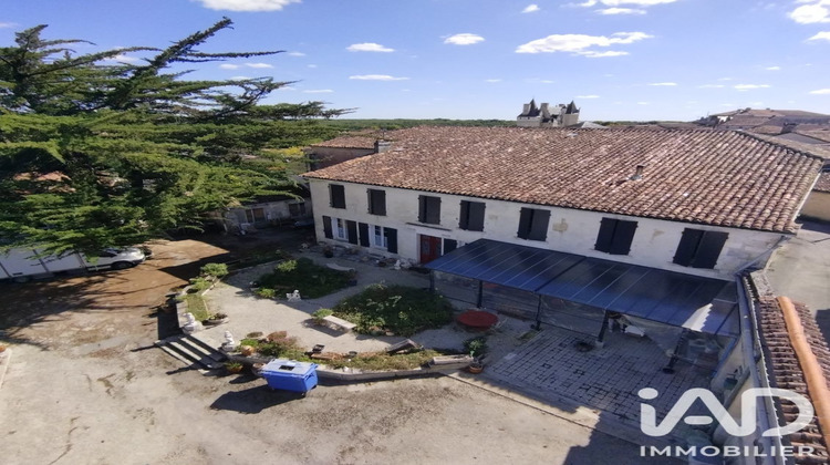 Ma-Cabane - Vente Maison Neuvicq-le-Château, 436 m²