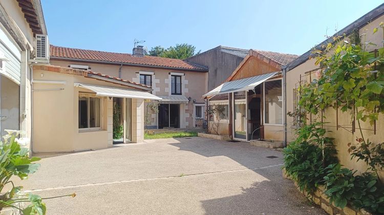 Ma-Cabane - Vente Maison Neuville-de-Poitou, 160 m²