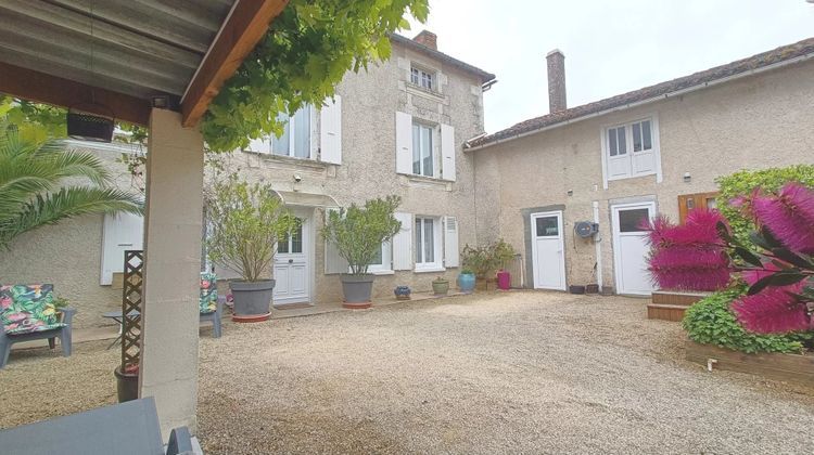 Ma-Cabane - Vente Maison Neuville-de-Poitou, 139 m²