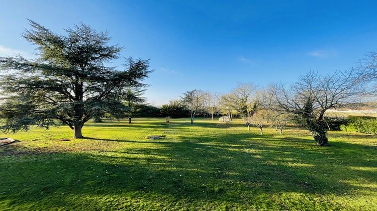 Ma-Cabane - Vente Maison Neuville-de-Poitou, 235 m²