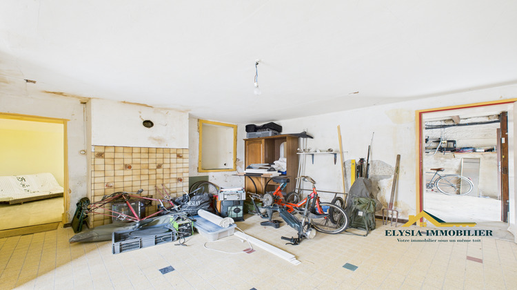 Ma-Cabane - Vente Maison Neuville-lès-Vaucouleurs, 231 m²