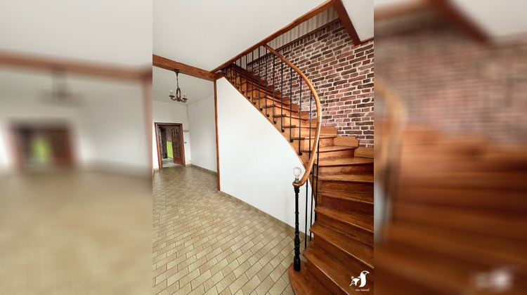 Ma-Cabane - Vente Maison Neuville-Saint-Rémy, 143 m²