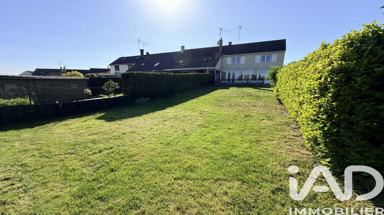Ma-Cabane - Vente Maison Neuville-Saint-Rémy, 133 m²