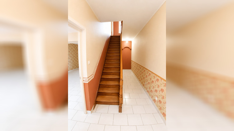 Ma-Cabane - Vente Maison Neuville-Saint-Rémy, 129 m²
