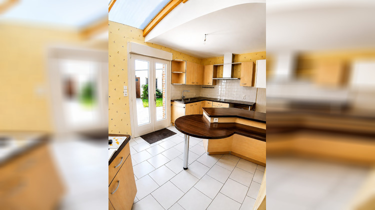 Ma-Cabane - Vente Maison Neuville-Saint-Rémy, 129 m²