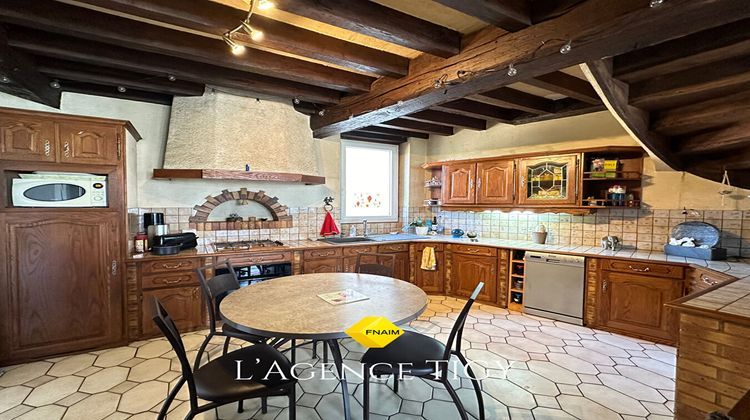 Ma-Cabane - Vente Maison NEUVY-EN-SULLIAS, 179 m²