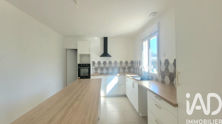 Ma-Cabane - Vente Maison Nieuil-l'Espoir, 131 m²