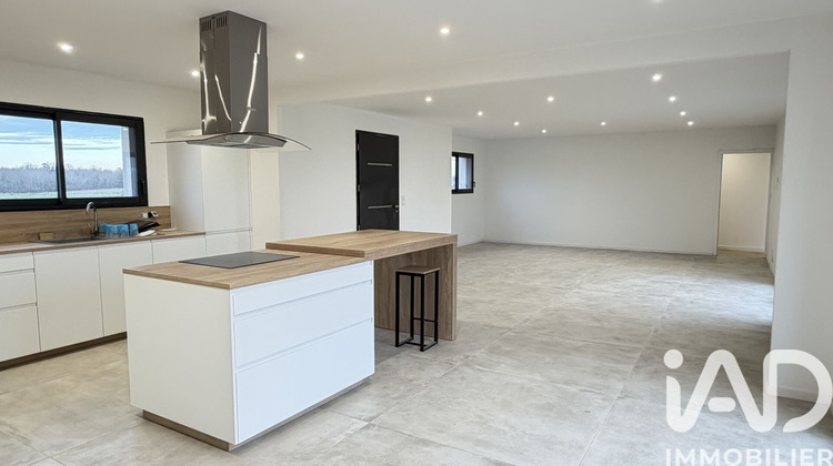 Ma-Cabane - Vente Maison Nieul-le-Virouil, 163 m²